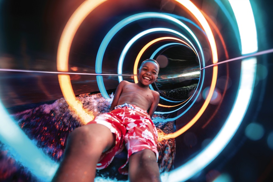 Royal Caribbean International, Symphony of the Seas, Perfect Storm Interior 1.jpg